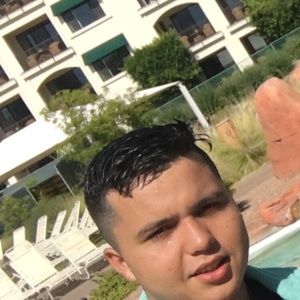 Meet your Posher, Victor